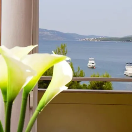 Apartman Spacious In With Parking