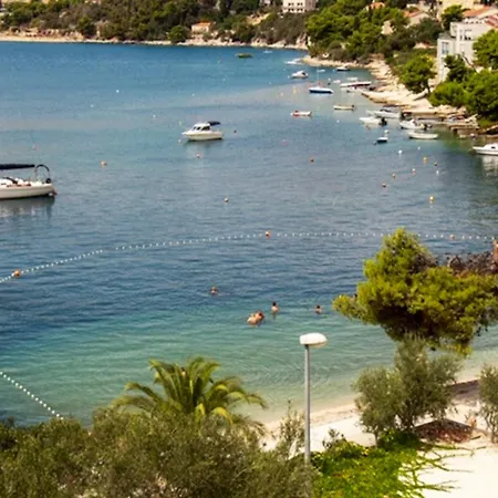 Apartment Spacious In With Parking Trogir