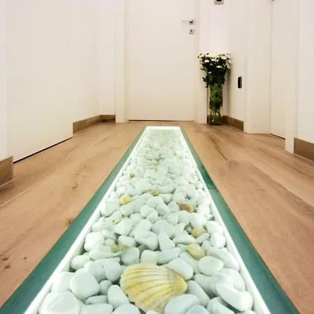 Spacious In With Parking