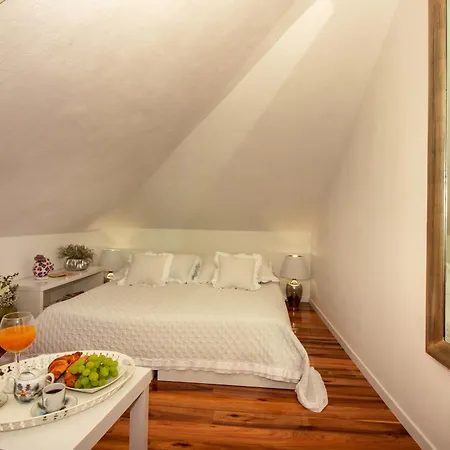Apartament Spacious In With Parking Trogir